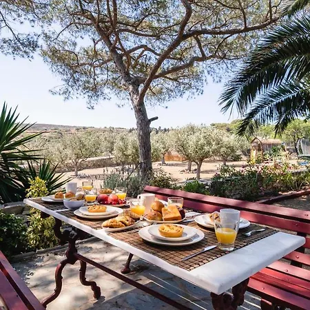Gaia - Traditional Stone Holiday home